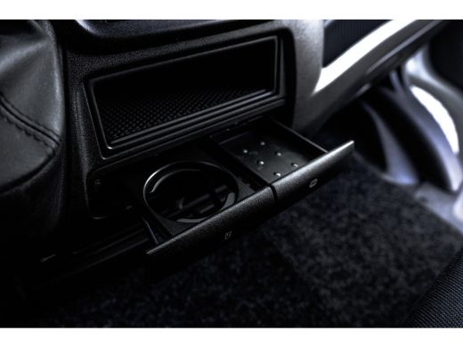 Iveco Daily 35C16 | Bakwagen met Laadklep | Automaat | Climatic | Cruise ActivLease financial lease