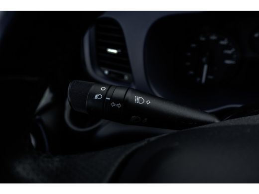 Iveco Daily 35C16 | Bakwagen met Laadklep | Automaat | Climatic | Cruise ActivLease financial lease