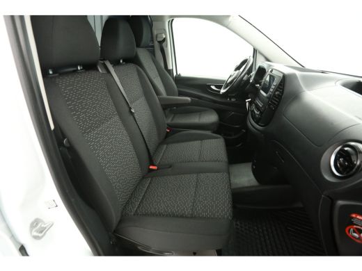 Mercedes-Benz Vito 114 CDI Lang | Aut. | Airco | Cruise | Camera | Carplay | 3-Zits | Navi | 2xSchuifdeur | Trekh. |... ActivLease financial lease