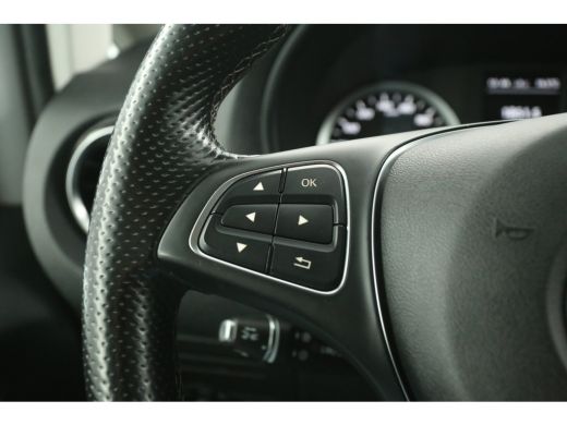Mercedes-Benz Vito 114 CDI Lang | Aut. | Airco | Cruise | Camera | Carplay | 3 Zits | Navi | 2xSchuifdeur | Trekh. |... ActivLease financial lease