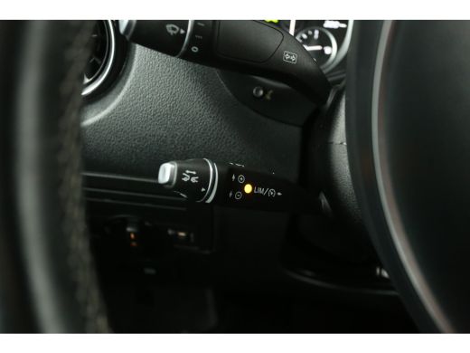 Mercedes-Benz Vito 114 CDI Lang | Automaat | Airco | Adap. Cruise | 3-Zits | Carplay | Stoelverw. | Trekh. ActivLease financial lease