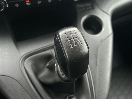 Opel Combo 1.5D 102 PK / 1e EIG. / L2H1 / GLOBELYST INRICHTING / AIRCO / CRUISE / NAVI / APPLE CARPLAY ActivLease financial lease