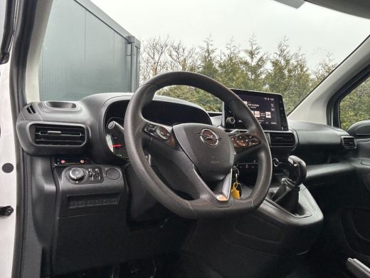 Opel Combo 1.5D 102 PK / 1e EIG. / L2H1 / GLOBELYST INRICHTING / AIRCO / CRUISE / NAVI / APPLE CARPLAY ActivLease financial lease