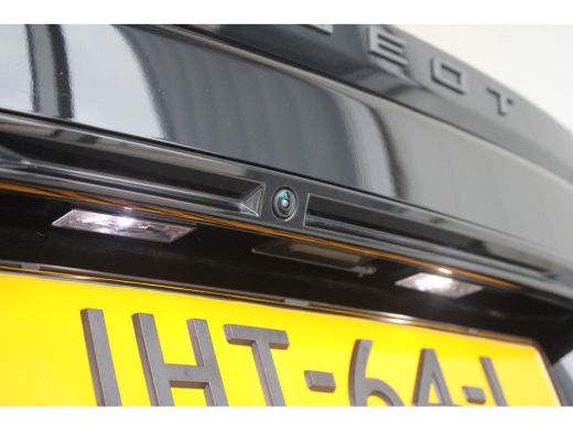 Peugeot 2008 1.2 Turbo 130-PK GT | Achteruitrijcamera | Actieve noodgeval assistent | Airco (automatisch) ActivLease financial lease