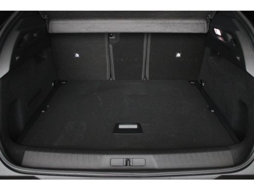 Peugeot 3008 1.2 Hybrid 136-PK E-DSC6 GT AUTOMAAT | Achteruitrijcamera | Alarm klasse 1(startblokkering) | App... ActivLease financial lease