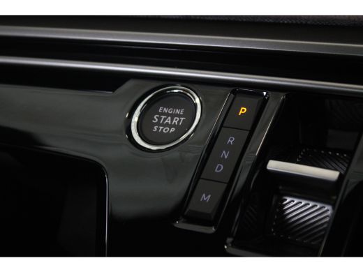 Peugeot 3008 1.2 Hybrid 136-PK E-DSC6 GT AUTOMAAT | Achteruitrijcamera | Alarm klasse 1(startblokkering) | App... ActivLease financial lease