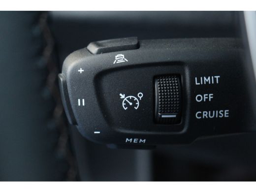 Peugeot 3008 1.6 HYbrid 225 GT ActivLease financial lease