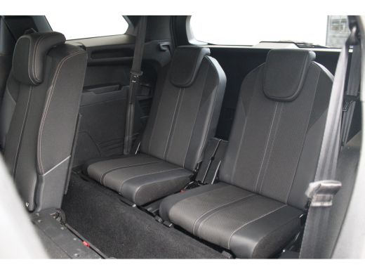 Peugeot 5008 1.2 GT Black Pack Aut. | Adap. Cruise + Drive Assist | Elec. Achterklep | Stoelverwarming | Camer... ActivLease financial lease