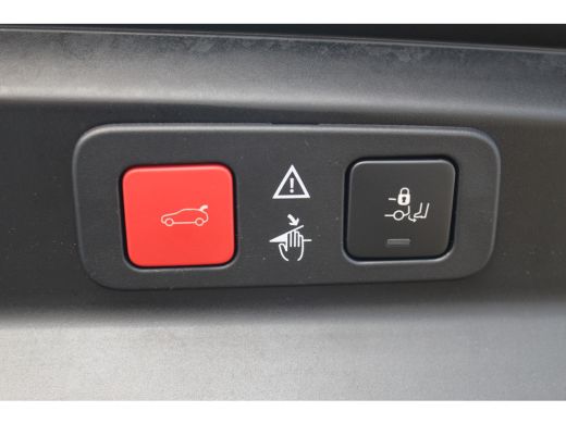 Peugeot 5008 1.2 GT Black Pack Aut. | Adap. Cruise + Drive Assist | Elec. Achterklep | Stoelverwarming | Camer... ActivLease financial lease