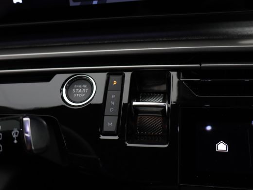 Peugeot 5008 1.2 Hybrid 136 Allure Automaat | 2 stoelen op derde rij | Achteruitrijcamera | Cruise control ada... ActivLease financial lease