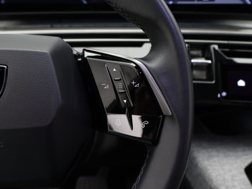 Peugeot 5008 1.2 Hybrid 136 Allure Automaat | 2 stoelen op derde rij | Achteruitrijcamera | Cruise control ada... ActivLease financial lease