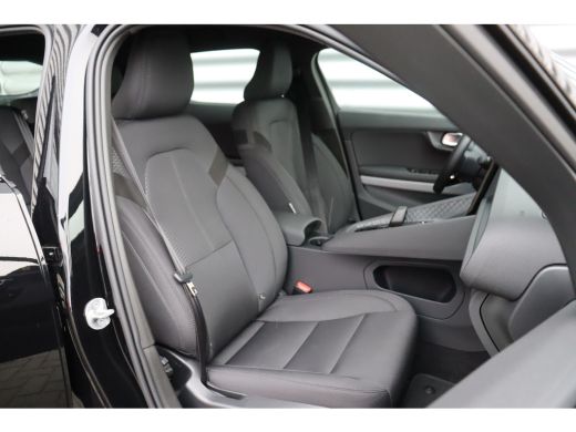 Polestar 2 LONG RANGE SINGLE MOTOR 78KWH / NAVI / CLIMA / FULL-LED / 19" LMV / KEYLESS / ADAPT. CRUISECONTRO... ActivLease financial lease