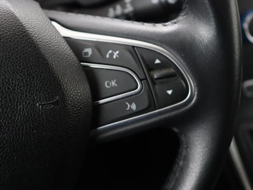 Renault Grand Sc&eacute;nic 1.4 TCe Zen 7-persoons | Trekhaak | Navigatie | Sfeerverlichting | Parkeerhulp | Keyless | Climat... ActivLease financial lease