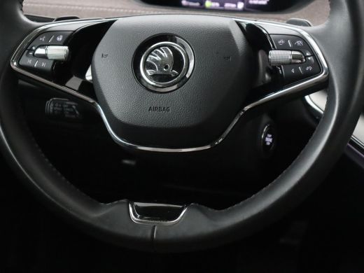 Skoda Enyaq iV 80 | Warmtepomp | Trekhaak | Matrix LED | Adaptive cruise | Keyless | Camera | Half leder | Stuur... ActivLease financial lease