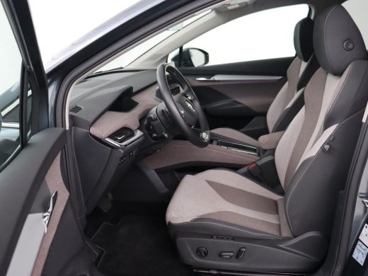 Skoda Enyaq iV 80 | Warmtepomp | Trekhaak | Matrix LED | Adaptive cruise | Keyless | Camera | Half leder | Stuur... ActivLease financial lease