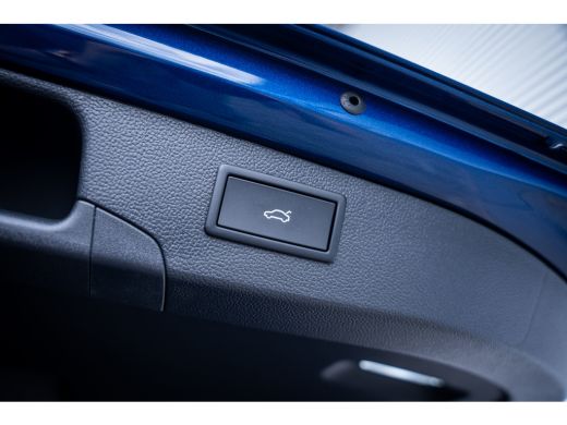 Skoda Superb Combi Sportline Business | Achteruitrijcamera | Climatronic, elektronische airconditioning met 3 ... ActivLease financial lease