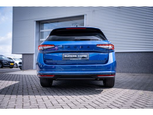 Skoda Superb Combi Sportline Business | Achteruitrijcamera | Climatronic, elektronische airconditioning met 3 ... ActivLease financial lease