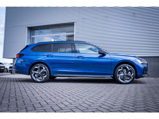 Skoda Superb Combi Sportline Business | Achteruitrijcamera | Climatronic, elektronische airconditioning met 3 ... ActivLease financial lease