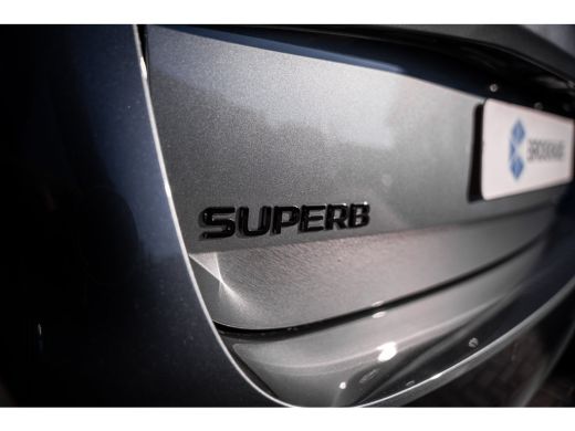 Skoda Superb Combi Sportline Business | Achteruitrijcamera | Climatronic, elektronische airconditioning met 3 ... ActivLease financial lease