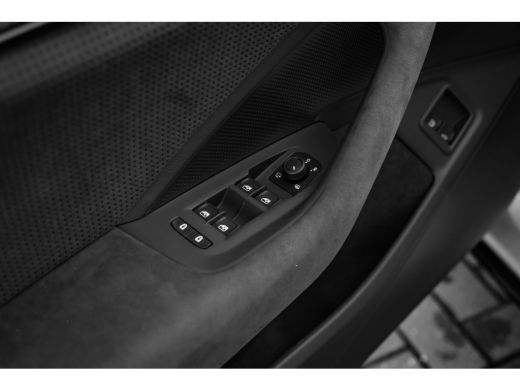 Skoda Superb Combi Sportline Business | Achteruitrijcamera | Climatronic, elektronische airconditioning met 3 ... ActivLease financial lease