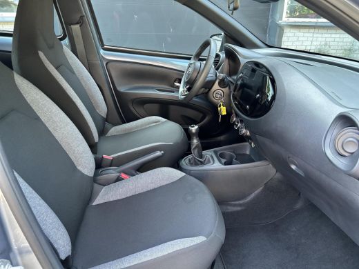 Toyota Aygo 1.0 VVT-i MT Play ActivLease financial lease