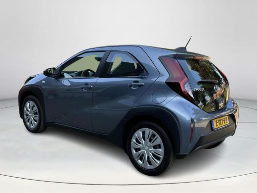 Toyota Aygo 1.0 VVT-i MT Play ActivLease financial lease