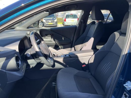 Toyota C-HR 1.8 Hybrid 140 Dynamic ActivLease financial lease