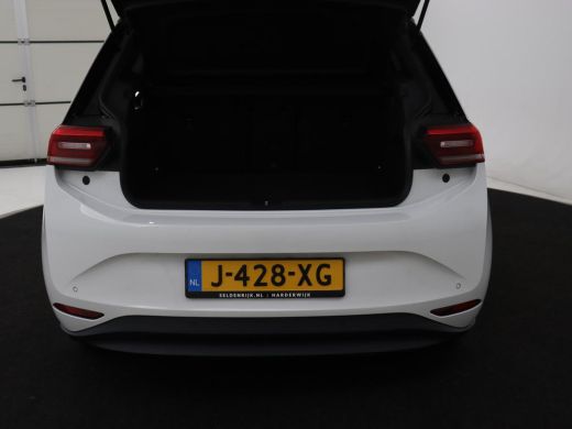 Volkswagen ID.3 First Max 58 kWh | Panoramadak | Head-Up | Stoelverwarming | Massage | Matrix LED | Adaptive crui... ActivLease financial lease