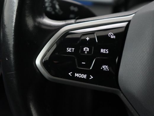 Volkswagen ID.3 First Max 58 kWh | Panoramadak | Head-Up | Stoelverwarming | Massage | Matrix LED | Adaptive crui... ActivLease financial lease