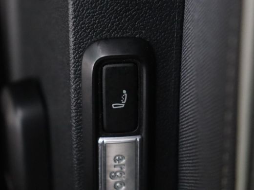 Volkswagen ID.3 First Max 58 kWh | Panoramadak | Head-Up | Stoelverwarming | Massage | Matrix LED | Adaptive crui... ActivLease financial lease