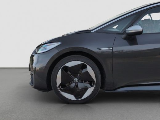 Volkswagen ID.3 First Max 58 kWh | Trekhaak | Panoramadak | Adap. Cruise | Navigatie | Elek Stoelen ActivLease financial lease