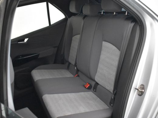 Volkswagen ID.3 Life 58 kWh | Navigatie | App connect | Adaptief cruise control | Parkeersensoren v+a | Led kopla... ActivLease financial lease