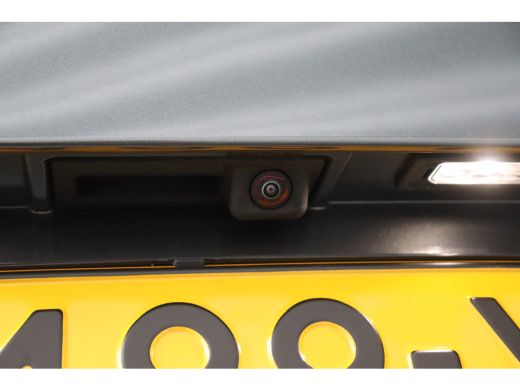 Volkswagen Multivan 1.4 e-HYBRID 217PK L2 7-ZITS BULLI EDITION / NAVI / CLIMA / FULL-LED / PDC / 18" LMV / KEYLESS / ... ActivLease financial lease