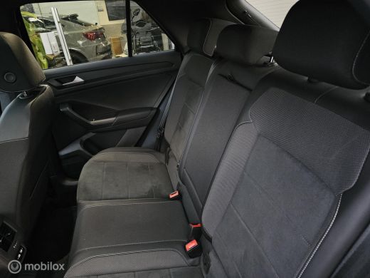 Volkswagen T-Roc 1.5 TSI R-Line Business+ ActivLease financial lease