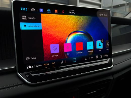 Volkswagen Tayron 1.5 eTSI 150 pk Life 7-DSG | 7 persoons | Achteruitrijcamera | Apple Carplay | Stoel/stuur verwar... ActivLease financial lease