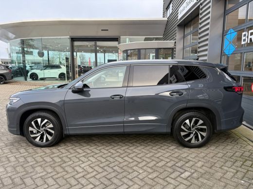 Volkswagen Tayron 1.5 eTSI 150 pk Life 7-DSG | 7 persoons | Achteruitrijcamera | Apple Carplay | Stoel/stuur verwar... ActivLease financial lease