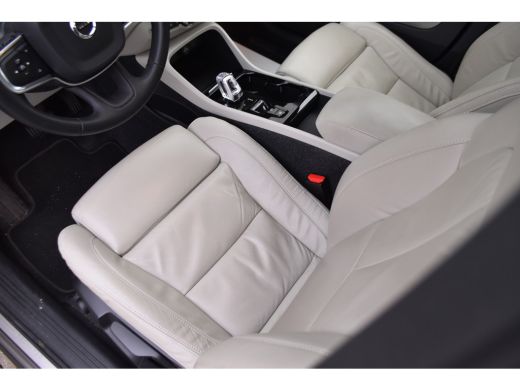 Volvo  XC40 1.5 T4 Recharge Inscription Blond Leder! | LageKM! | VolvoSelekt! | Camera | Stoel/Stuurverw. ActivLease financial lease