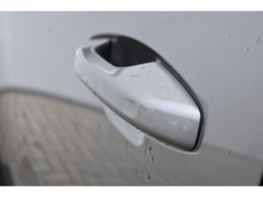 Volvo  XC40 1.5 T4 Recharge Inscription Blond Leder! | LageKM! | VolvoSelekt! | Camera | Stoel/Stuurverw. ActivLease financial lease