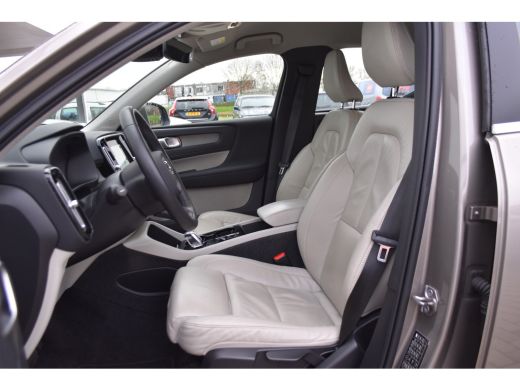 Volvo  XC40 1.5 T4 Recharge Inscription Blond Leder! | LageKM! | VolvoSelekt! | Camera | Stoel/Stuurverw. ActivLease financial lease