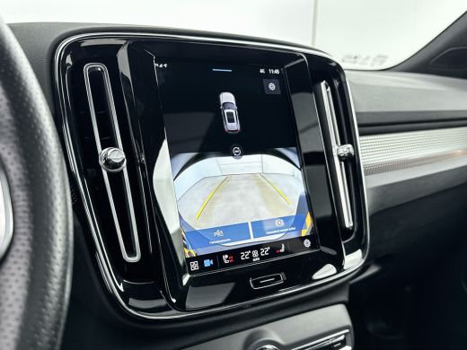 Volvo  XC40 Recharge P8 AWD R-Design | 20" | Leder | Panoramadak | Harman Kardon | 360 Camera | Elektr. verst... ActivLease financial lease