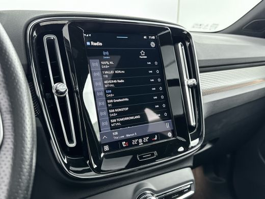 Volvo  XC40 Recharge P8 AWD R-Design | 20" | Leder | Panoramadak | Harman Kardon | 360 Camera | Elektr. verst... ActivLease financial lease