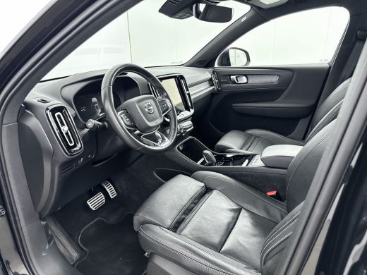 Volvo  XC40 Recharge P8 AWD R-Design | 20" | Leder | Panoramadak | Harman Kardon | 360 Camera | Elektr. verst... ActivLease financial lease