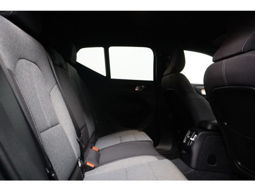 Volvo  XC40 T4 Plus Dark | Sage Green | Harman Kardon | Stoel/Stuurverwarming | Facelift! ActivLease financial lease