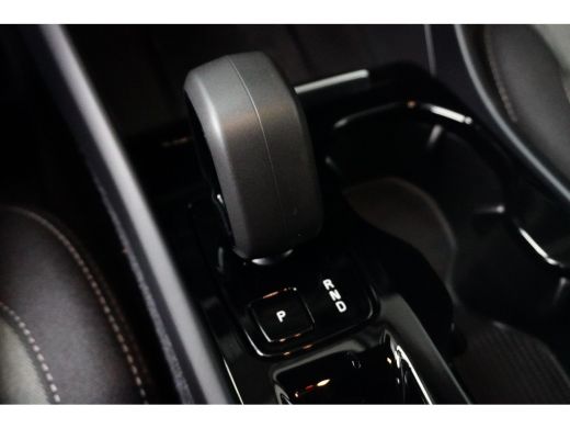 Volvo  XC40 T4 Plus Dark | Sage Green | Harman Kardon | Stoel/Stuurverwarming | Facelift! ActivLease financial lease