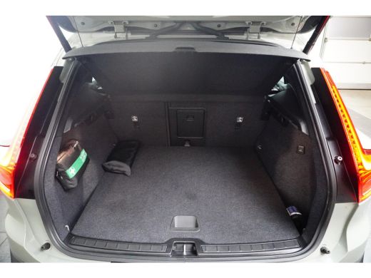 Volvo  XC40 T4 Plus Dark | Sage Green | Harman Kardon | Stoel/Stuurverwarming | Facelift! ActivLease financial lease