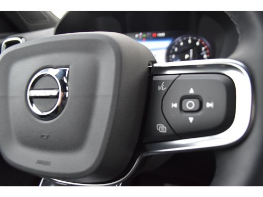 Volvo  XC40 T4 Plus Dark | Sage Green | Harman Kardon | Stoel/Stuurverwarming | Facelift! ActivLease financial lease