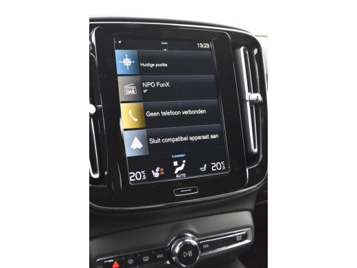 Volvo  XC40 T4 Plus Dark | Sage Green | Harman Kardon | Stoel/Stuurverwarming | Facelift! ActivLease financial lease