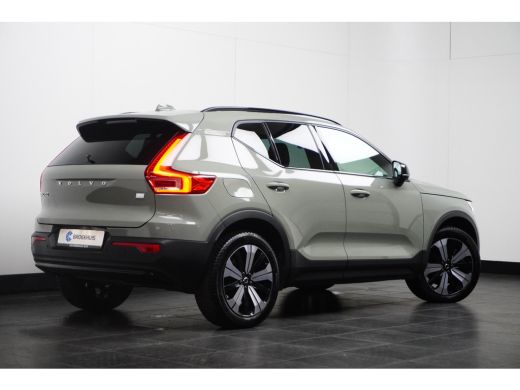 Volvo  XC40 T4 Plus Dark | Sage Green | Harman Kardon | Stoel/Stuurverwarming | Facelift! ActivLease financial lease