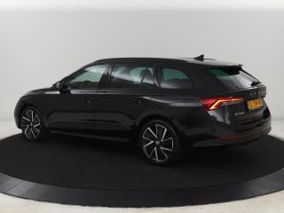 Skoda Octavia 1.4 TSI iV PHEV Business Edition | Head-Up | Stoelverwarming | Adaptive cruise | Camera | Carplay...