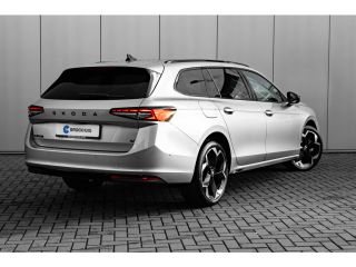 Skoda Superb Combi Sportline Business | Achteruitrijcamera | Climatronic, elektronische airconditioning met 3 ...